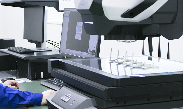 工場での工務職（樹脂部品成形や金型手配等の実務経験者）